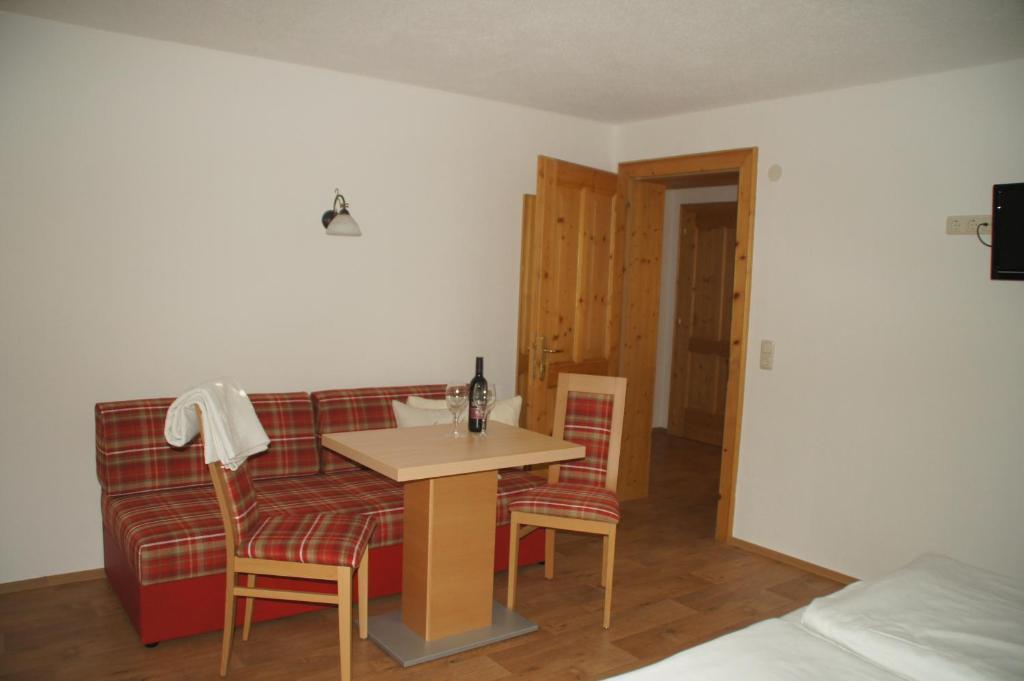 Appartment Sarlo St. Anton am Arlberg Rom bilde
